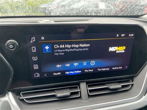 Used 2024 Chevrolet Trax LT w/ Driver Confidence Package image 13