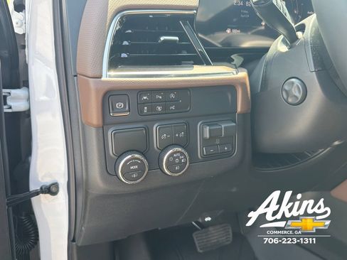 New 2026 Chevrolet Tahoe High Country w/ LPO, Illumination Package RWD image 15