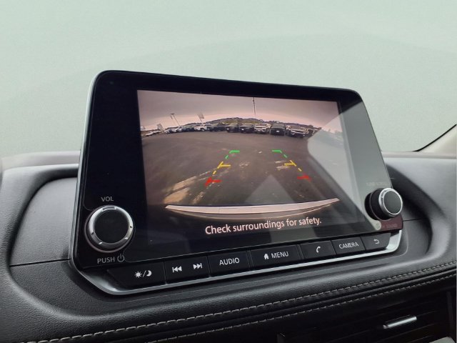 Used 2023 Nissan Rogue SV FWD image 17