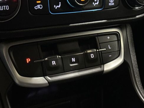 Used 2023 GMC Terrain SLE w/ Driver Convenience Package AWD/4WD image 18