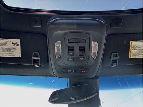 Used 2021 Cadillac CT4 Sport w/ Technology Package image 15