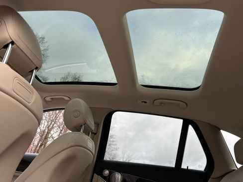 Used 2019 Mercedes-Benz GLC 300 4MATIC image 22