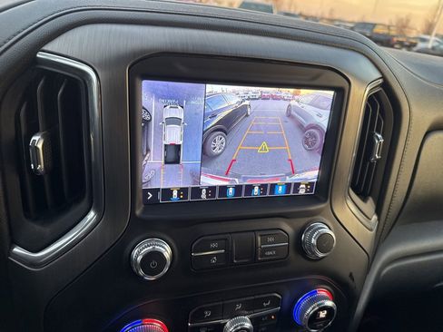 Used 2022 GMC Sierra 2500 Denali w/ Denali Ultimate Package image 21