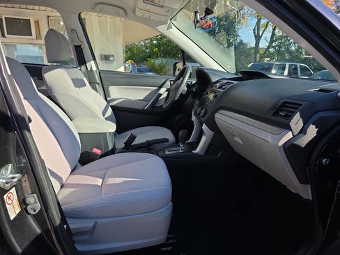 Used 2015 Subaru Forester 2.5i w/ Alloy Wheel Package image 29