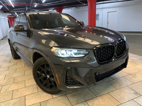 Used 2023 BMW X4 xDrive30i w/ M Sport Package AWD/4WD image 5