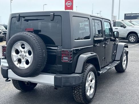 Used 2015 Jeep Wrangler Unlimited Sahara w/ Connectivity Group image 3