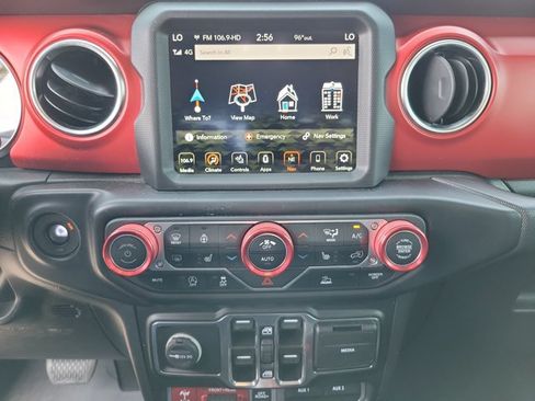 Used 2022 Jeep Gladiator Rubicon w/ Cold Weather Group AWD/4WD image 20