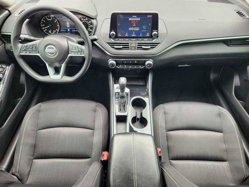 Used 2021 Nissan Altima 2.5 SV FWD image 25