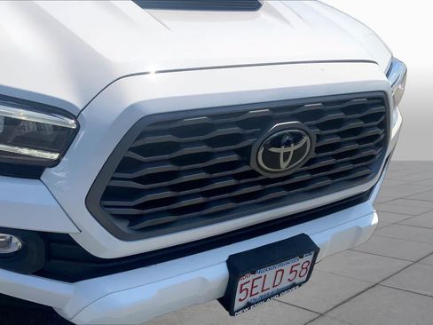 Certified 2023 Toyota Tacoma TRD Sport w/ Technology Package AWD/4WD image 30