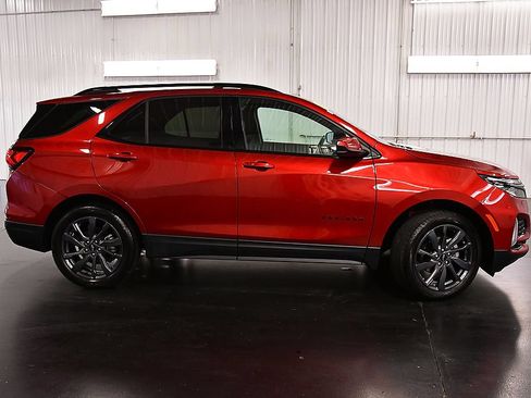 Used 2024 Chevrolet Equinox RS AWD/4WD image 8