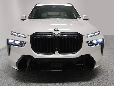 Used 2024 BMW X7 xDrive40i w/ Executive Package AWD/4WD image 2
