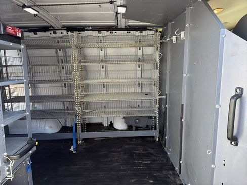 Used 2018 Chevrolet Express 2500 RWD image 14