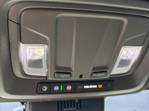 Used 2022 Chevrolet Silverado 1500 LTZ image 20