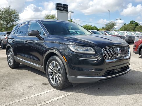 Certified 2022 Lincoln Nautilus FWD w/ Premium Package image 28