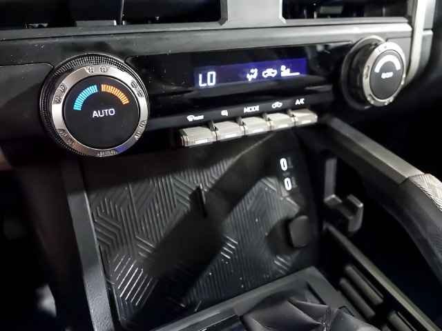 Certified 2025 Toyota Tacoma TRD Off-Road AWD/4WD image 21