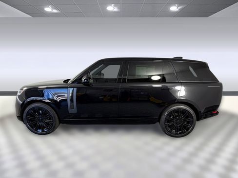 New 2026 Land Rover Range Rover SV AWD/4WD image 2