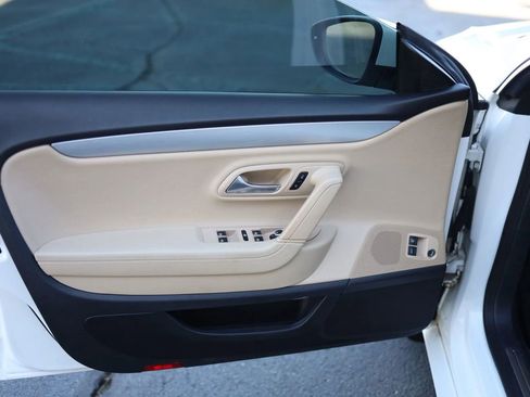 Used 2013 Volkswagen CC Sport Plus FWD image 9