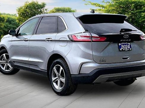 Certified 2024 Ford Edge SEL w/ Convenience Package AWD/4WD image 2