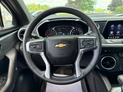 Used 2021 Chevrolet Blazer LT FWD image 22
