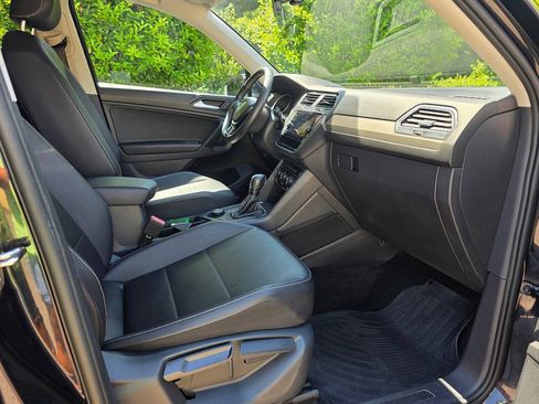 Used 2021 Volkswagen Tiguan S AWD/4WD image 32