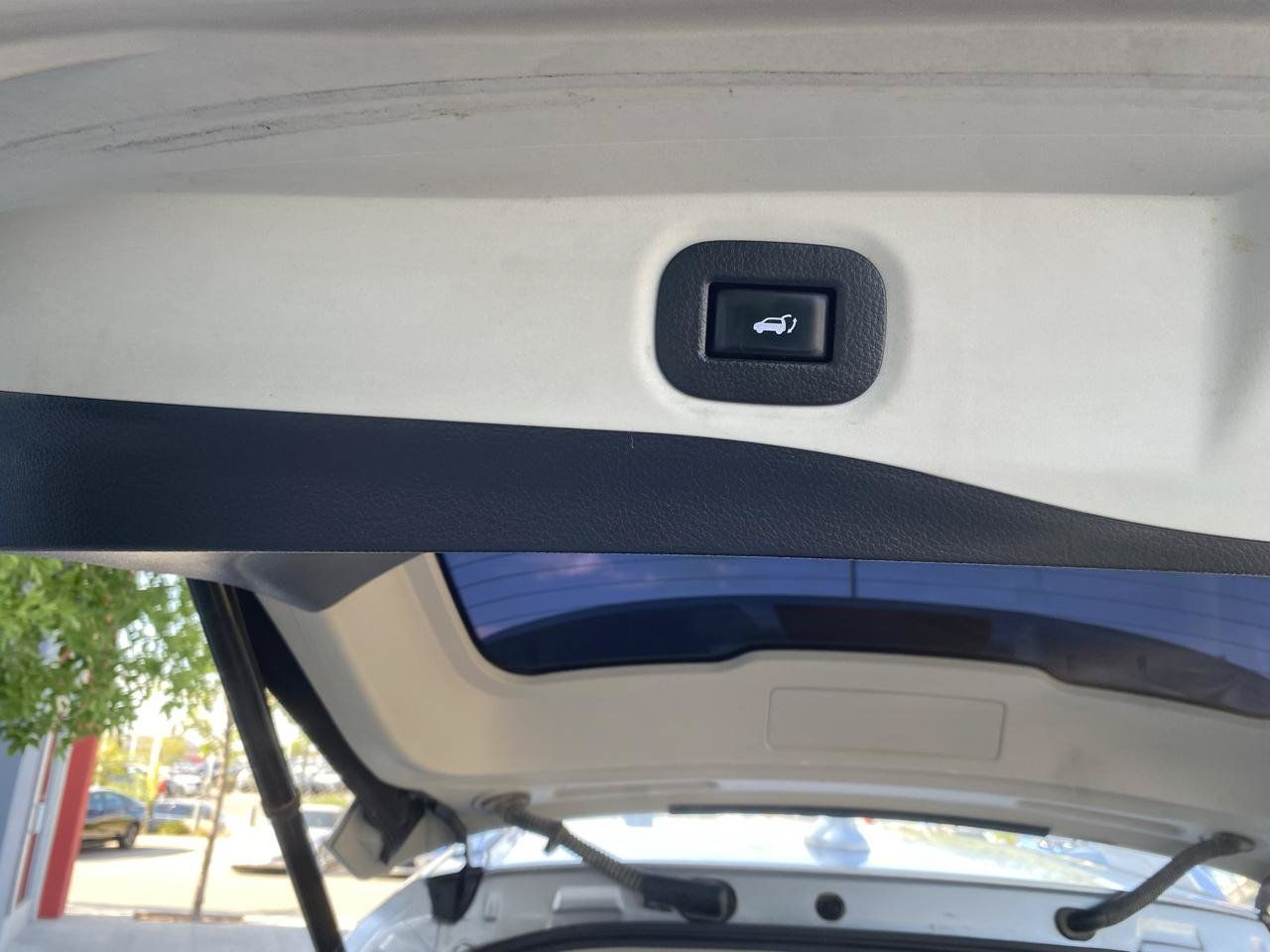 Used 2020 Nissan Rogue SV FWD image 22