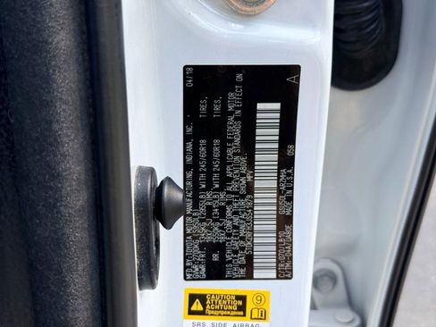 Used 2018 Toyota Highlander XLE FWD image 68