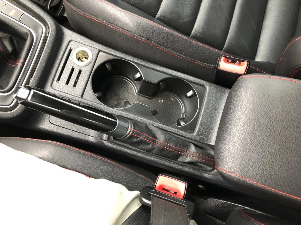 Used 2015 Volkswagen GTI SE FWD image 27