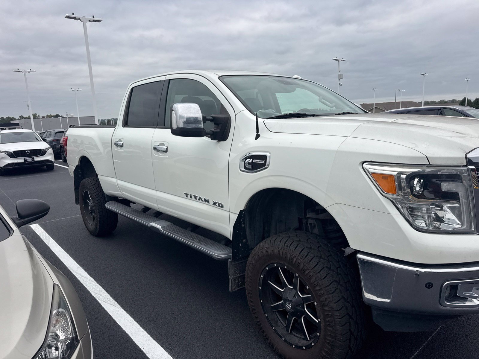 Used 2016 Nissan Titan SL AWD/4WD image 2