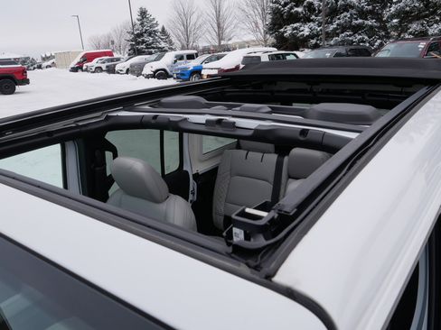 Certified 2023 Jeep Wrangler Unlimited Sahara image 37