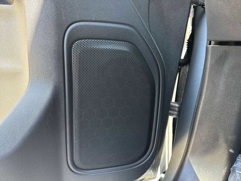 Used 2023 Chevrolet Silverado 1500 Custom image 26