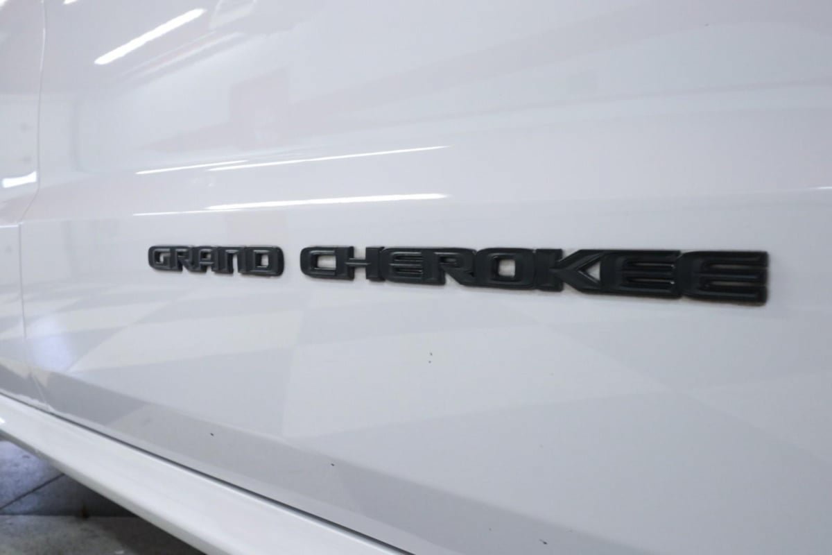 Used 2021 Jeep Grand Cherokee Limited X RWD image 47