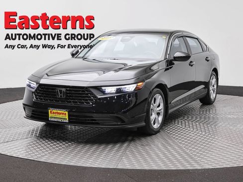 Used 2025 Honda Accord LX image 1