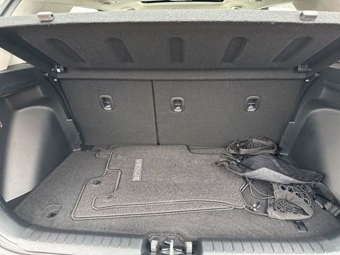 Certified 2023 Hyundai Venue SEL image 18