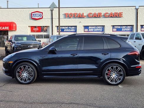 Used 2017 Porsche Cayenne GTS image 2