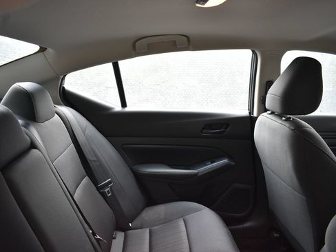 Used 2025 Nissan Altima 2.5 SV FWD image 23