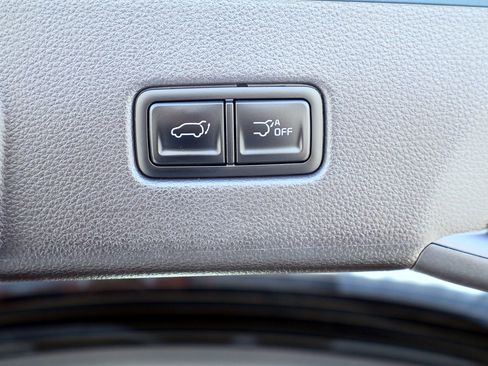 Used 2025 Kia Carnival SX Prestige FWD image 11
