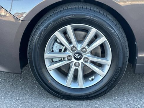 Used 2017 Hyundai Sonata SE FWD image 22