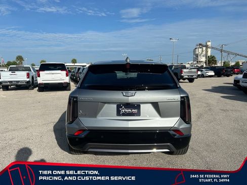 Used 2025 Cadillac Optiq Sport 2 w/ LPO, Floor Liner Package AWD/4WD image 6