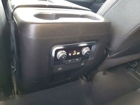 Used 2021 GMC Yukon SLT image 15