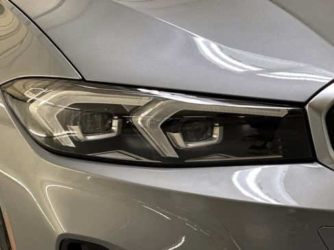 Used 2026 BMW 330i Sedan w/ Premium Package image 10