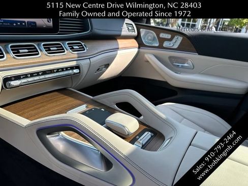 Used 2025 Mercedes-Benz GLS 450 4MATIC image 18