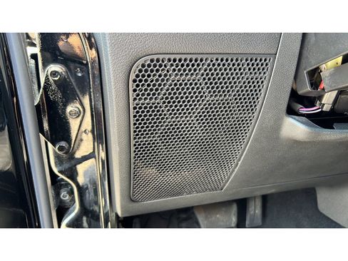 Used 2013 Jeep Wrangler Unlimited Sahara w/ Connectivity Group AWD/4WD image 25