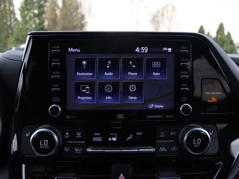 Used 2022 Toyota Highlander XSE image 27