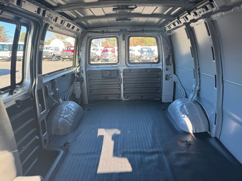 New 2025 Chevrolet Express 2500 w/ Safety Package image 9