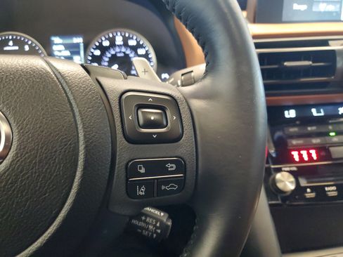 Used 2025 Lexus IS 350 F Sport image 27