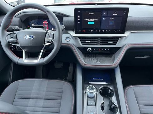 Used 2025 Ford Explorer ST-Line w/ Premium Package image 23