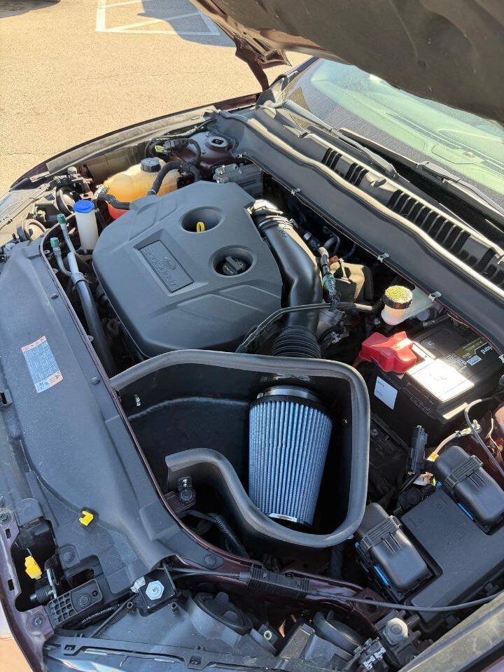Used 2017 Ford Fusion SE w/ Equipment Group 201A FWD image 31
