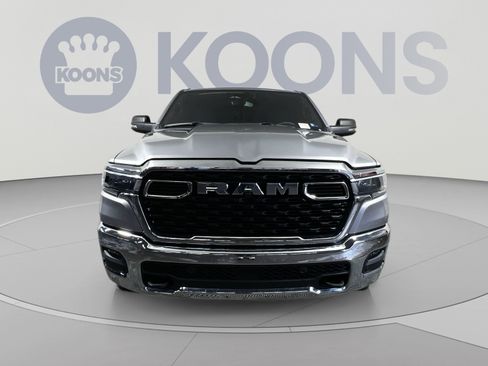 Used 2025 RAM 1500 Big Horn AWD/4WD image 4