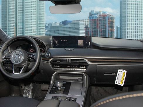 New 2025 MAZDA CX-70 Plug-In Hybrid w/ Premium Plus image 8