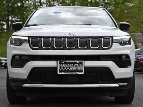 Used 2022 Jeep Compass Limited w/ Elite Group AWD/4WD image 9